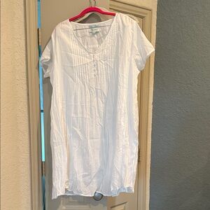 Elegant White Midi Dress